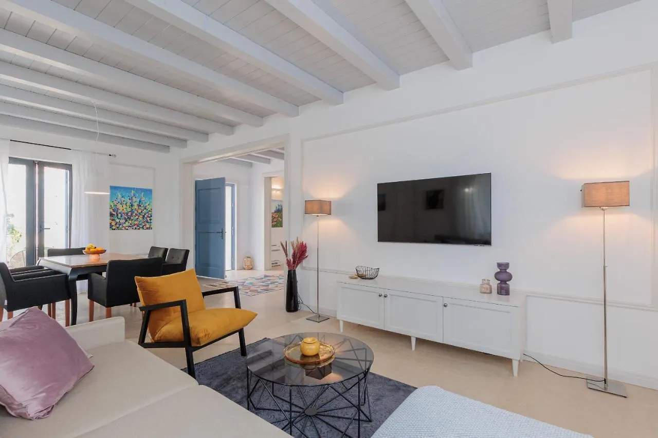 Seafront Villa Adriatica With Pool Dobropoljana
